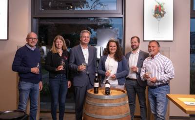 Zur aktuellen Lage und dem Ausblick auf die Zeit nach Corona diskutierten anschließend neben Wilkes und Guthier der Vorsitzende der Hotel- und Gaststättenverbandes Bergstraße, Ulli Kagermeier, Ehrenvorsitzender der MIT Bergstraße, Landwirt Werner Hartmann und Inhaber einer trendbasierten Innovationsberatung und der Weinschmiede in Bickenbach Dr. Alexander Bode.