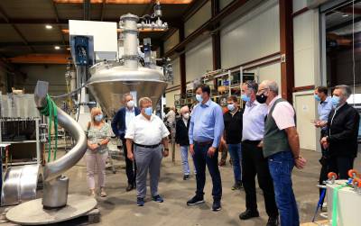 Betriebsbesichtigung (3): Herr Grieser erklrt die Anlage