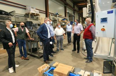 Betriebsbesichtigung (2): Herr Grieser erklrt die Anlage