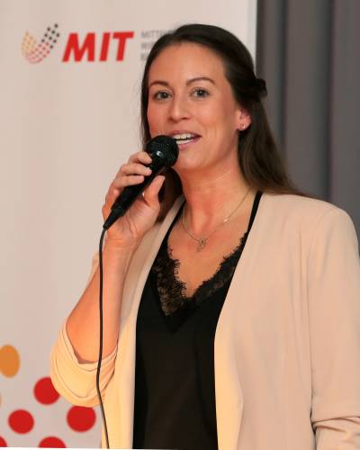 Martinsgansessen der MIT Bergstraße 2021 - Als Referentin des Abends konnte mit Caroline Bosbach ein junges Gesicht der Union gewonnen werden, die auch in der MIT Hessen aktiv ist. 