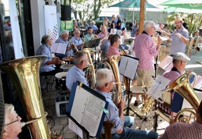 Für gute Stimmung sorgten die Musiker der Rohrheimer Blasmusik