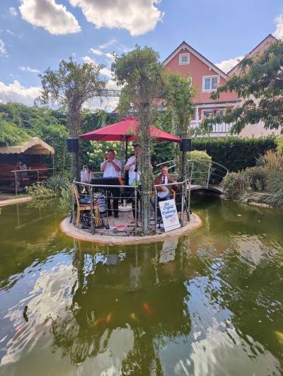 Für Unterhaltung sorgten die Blütenweg Jazzer aus Bensheim.