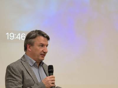 Dr Sven Herbert, unser Gastgeber und Hausherr an diesem Abend