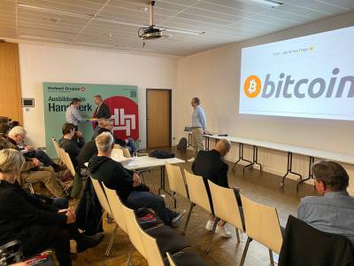 Roman Bastert bei seinem Vortrag