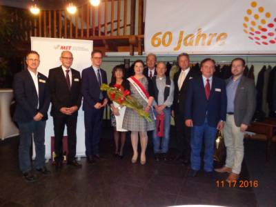 Vorstand der MIT Kreis Bergstrae zusammen mit Dr. Carsten Linnemann.